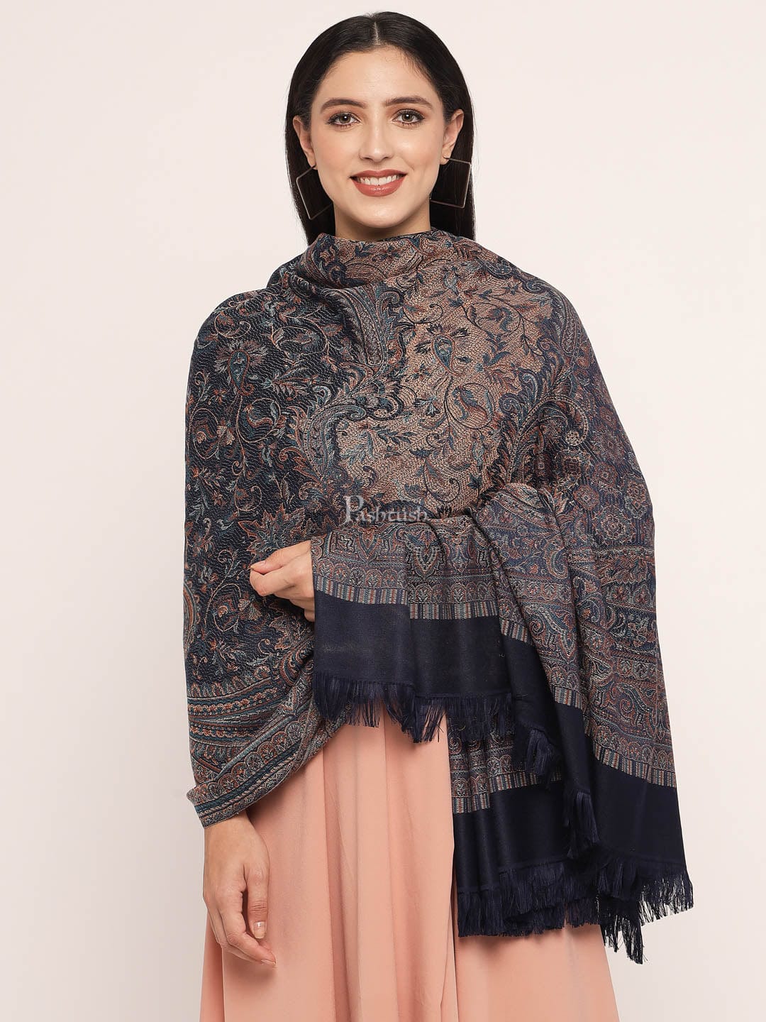 Pashtush Women'S Jamawar Shawl, Navy Blue - Image 4