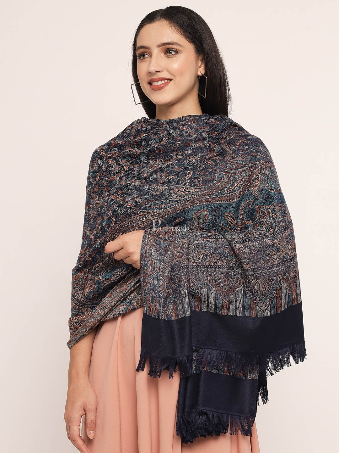 Pashtush Women'S Jamawar Shawl, Navy Blue - Image 4
