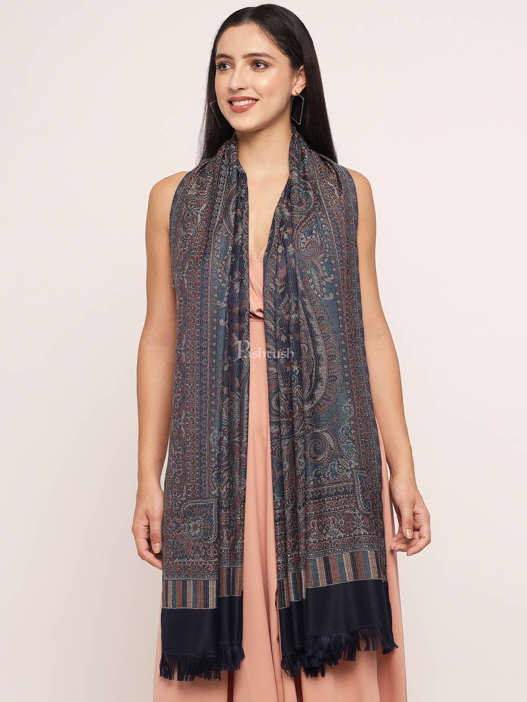 Pashtush Women'S Jamawar Shawl, Navy Blue - Image 4
