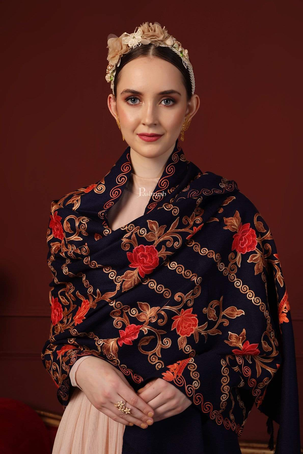 Pashtush Womens Aari Embroidery, Woollen Stole - Image 5