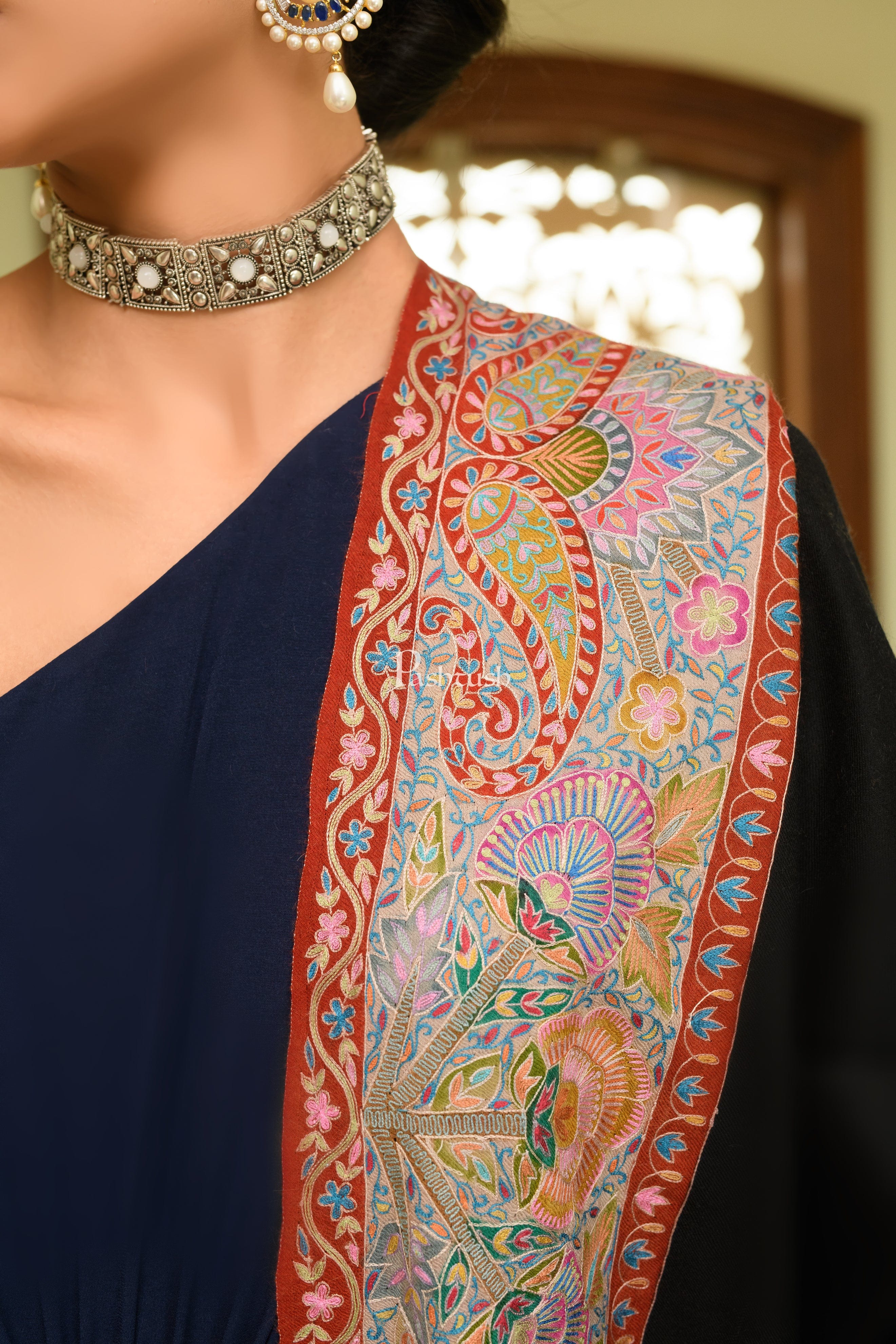 Pashtush Womens Pure Pashmina Shawl, Hand Painted And Embroidered Kalamkari Palla Design, Black - Image 2