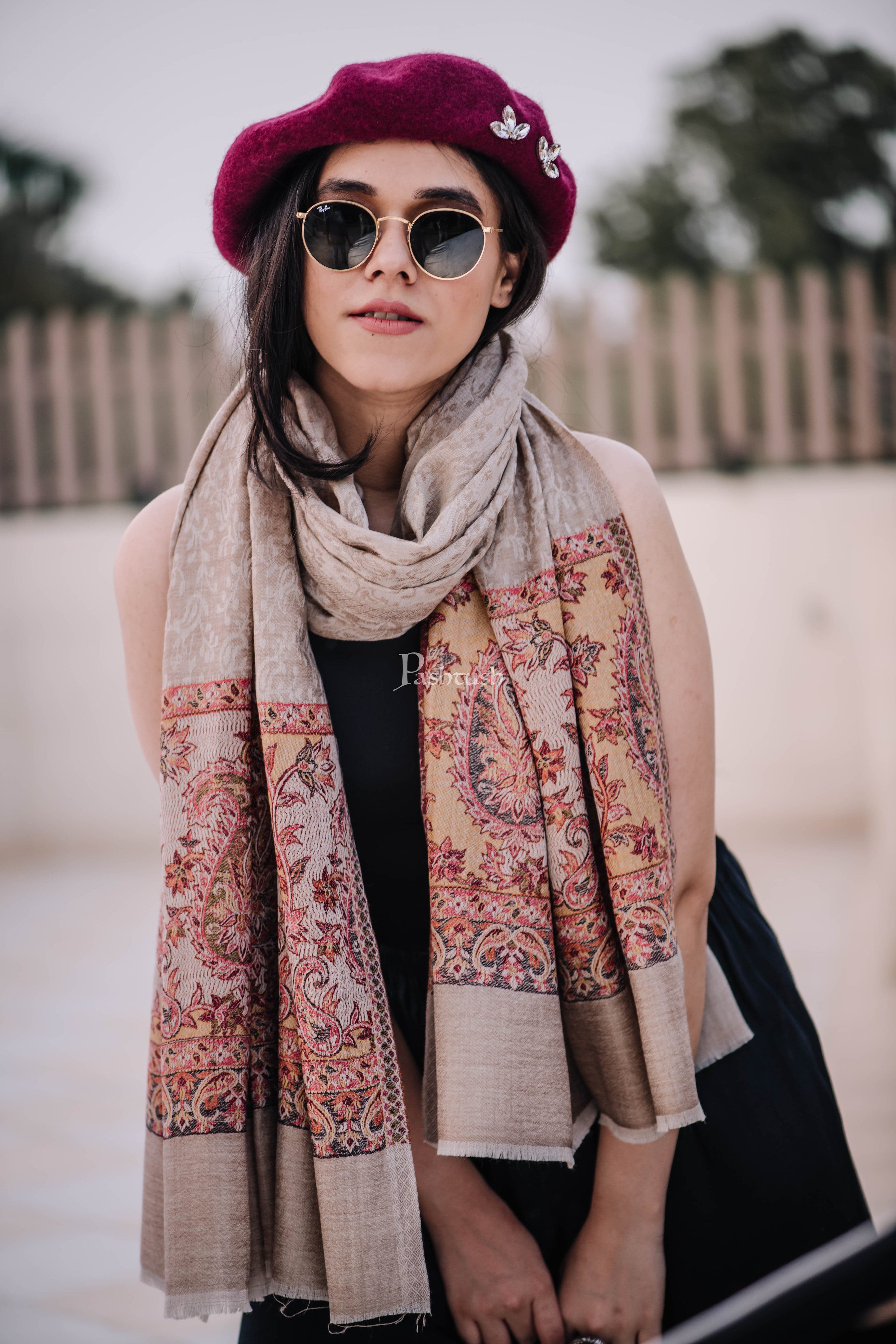 Pashtush Women'S Reversible Stole, Chanting Paisley Weave Scarf, Beige