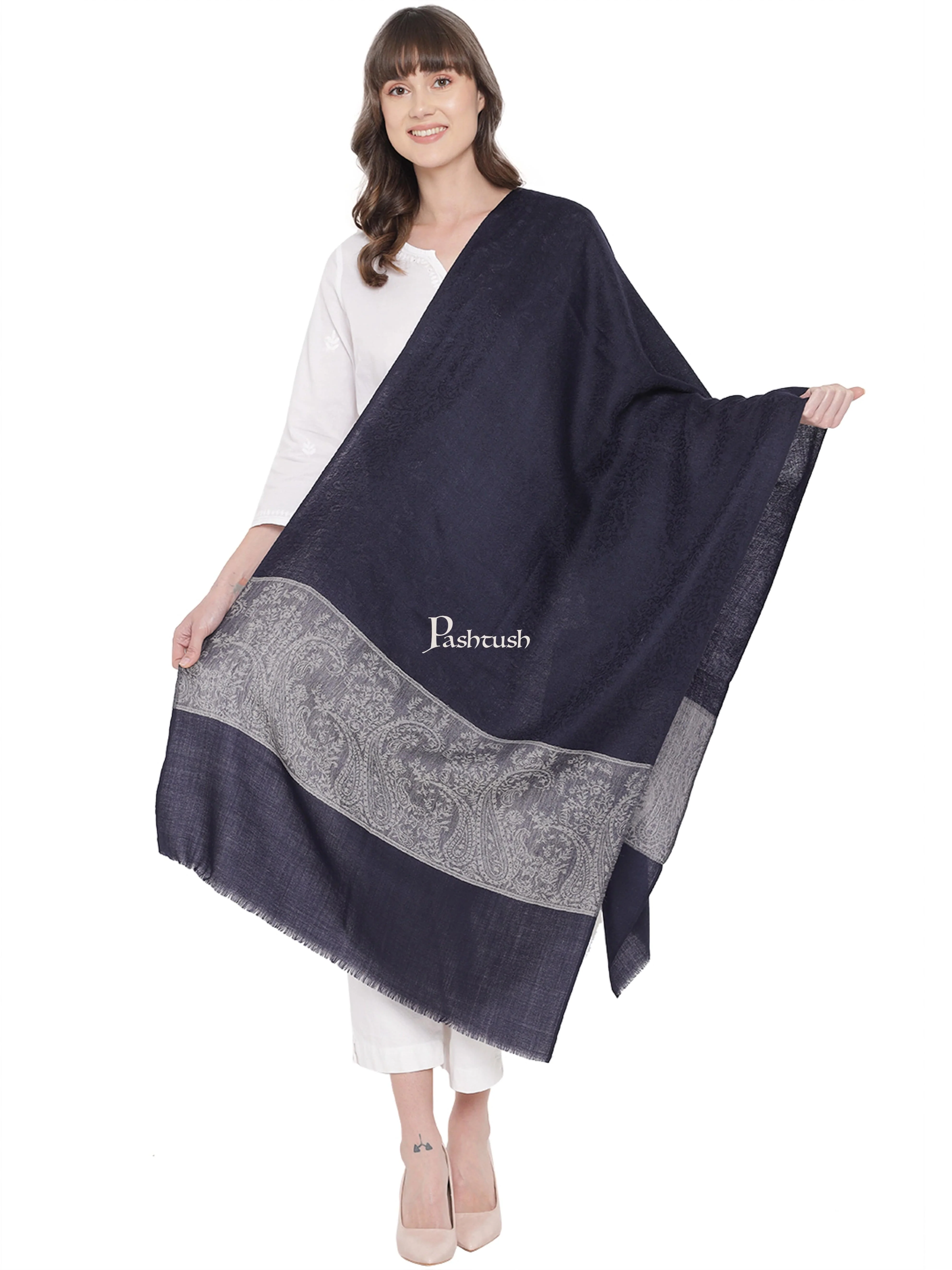 Pashtush Womens Self Stole, Fine Wool, Paisley Palla Weave, Navy Blue - Image 3