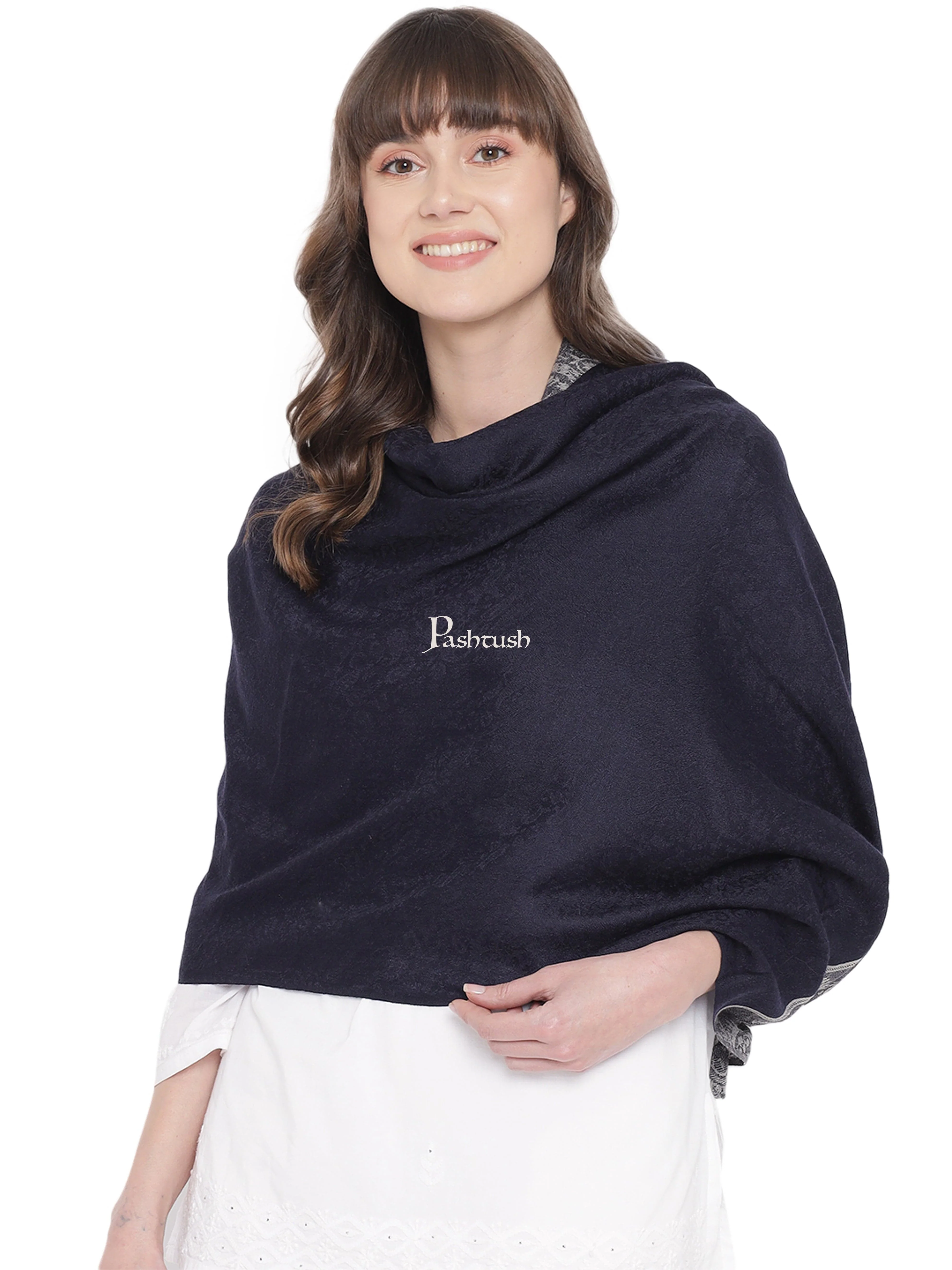 Pashtush Womens Self Stole, Fine Wool, Paisley Palla Weave, Navy Blue - Image 4