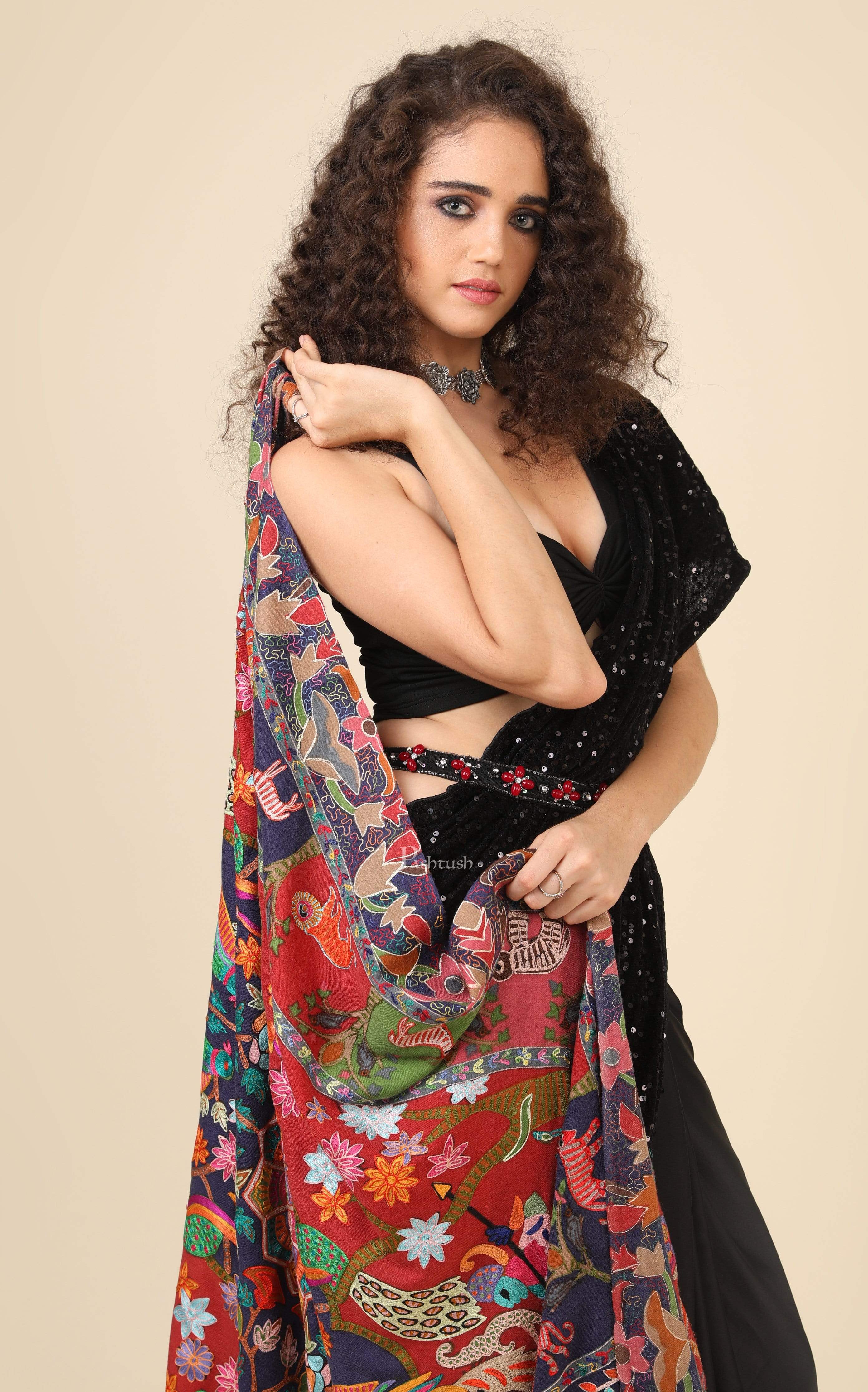 Pashtush Womens Shikaar-Dar Hand Embroidered, Shawl In Fine Wool - Image 4