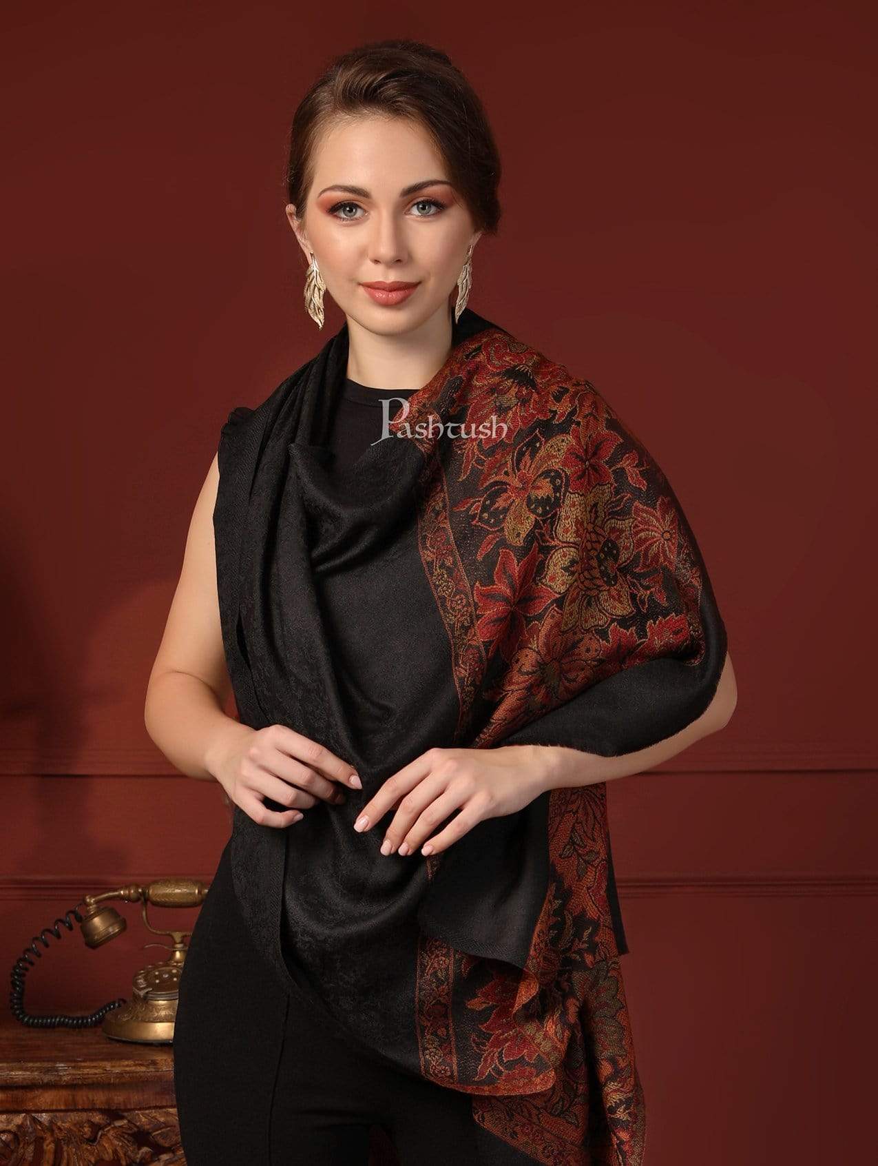 Pashtush Women'S Silk-Wool Reversible Floral Scarf, Soft And Warm Black - Image 5
