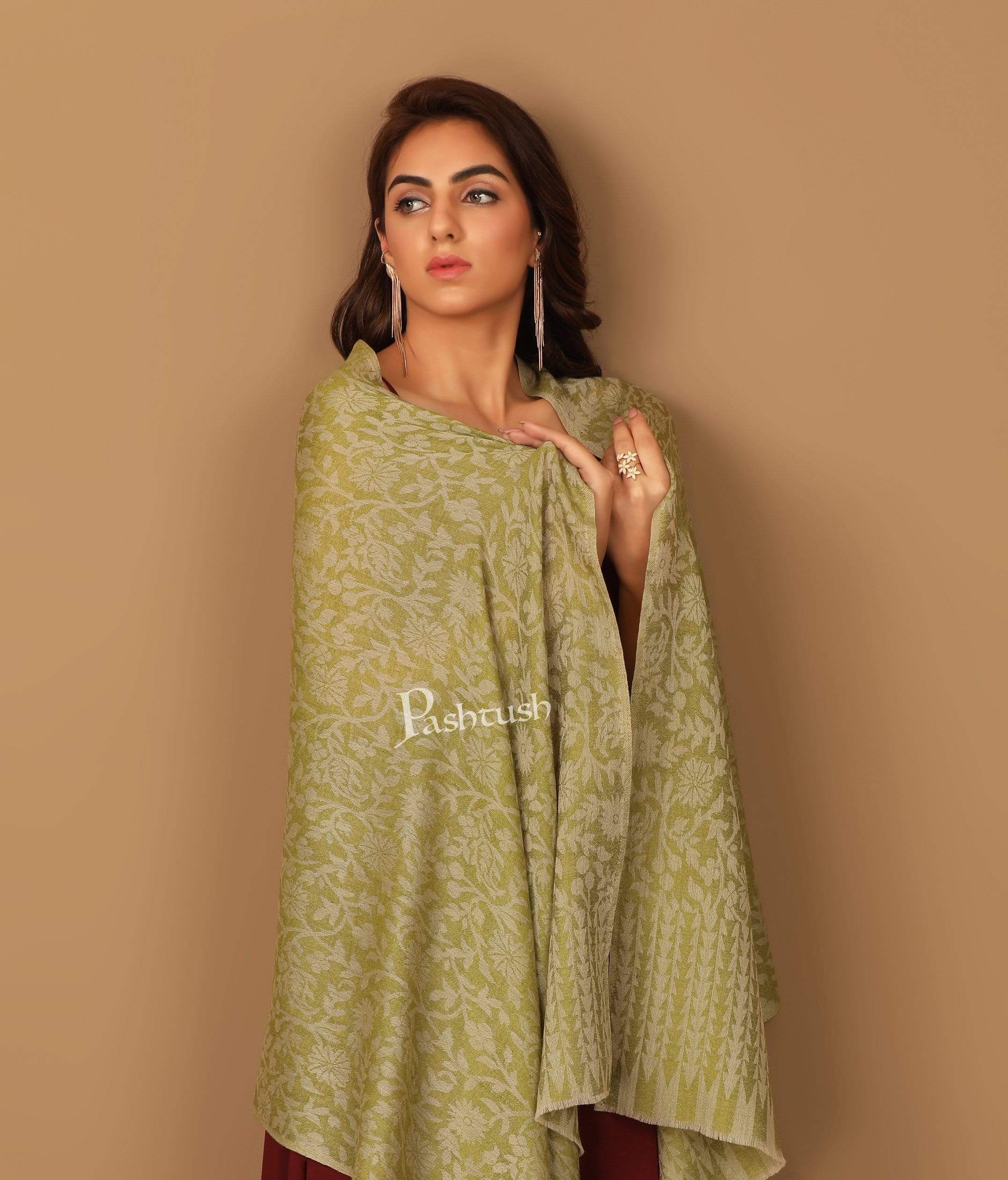 Pashtush Women'S Soft Fine Wool Floral Scarf, Soft And Warm, Emerald Green - Image 4