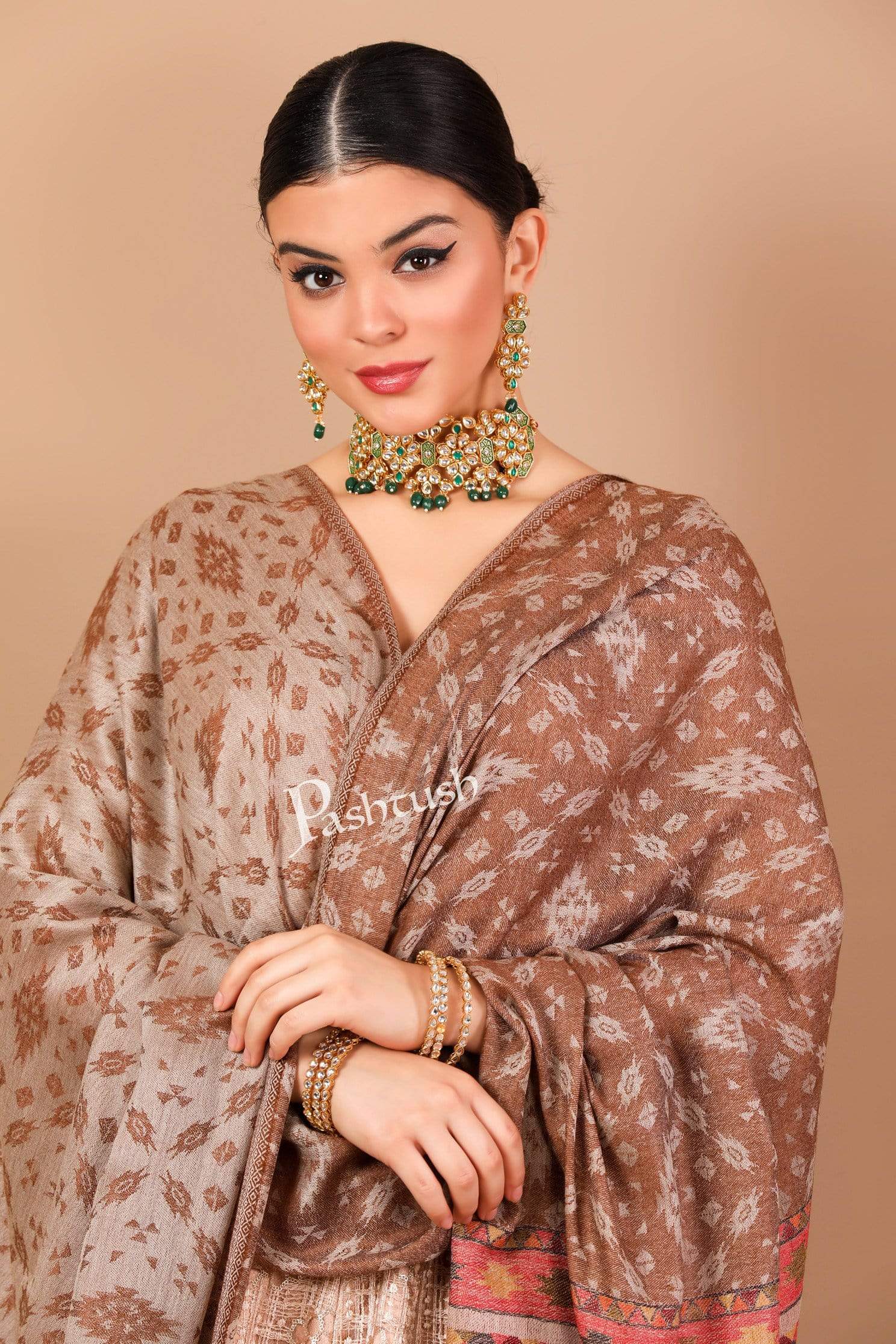 Pashtush Women'S Soft Fine Wool Reversible Shawl With Ethnic Weave Palla, Espresso - Image 3