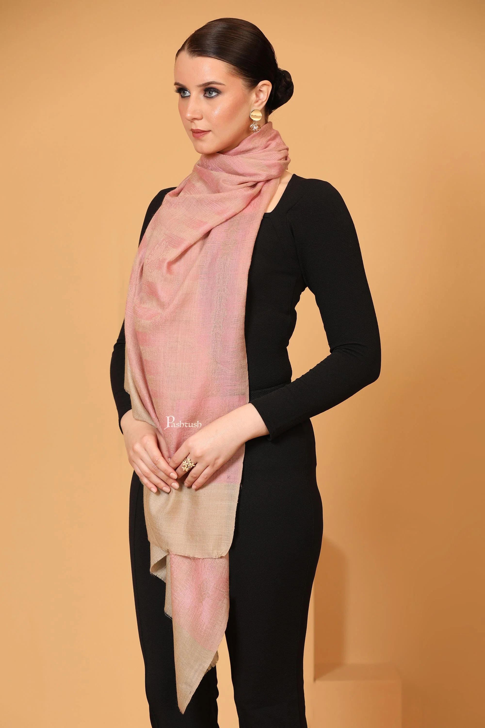 Pashtush Womens Stole, Extra Fine Wool, Ikkat Design Weave, Light Pink