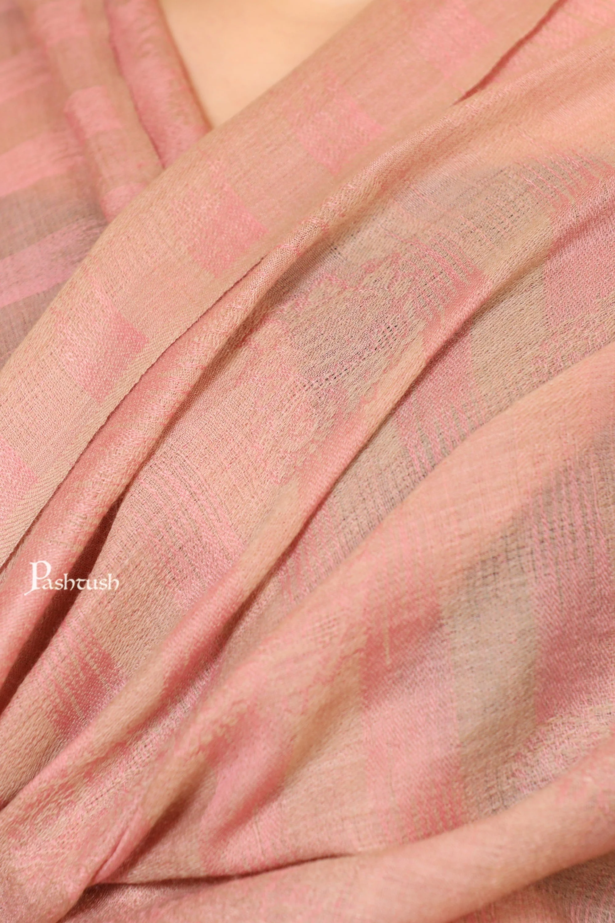 Pashtush Womens Stole, Extra Fine Wool, Ikkat Design Weave, Light Pink - Image 2