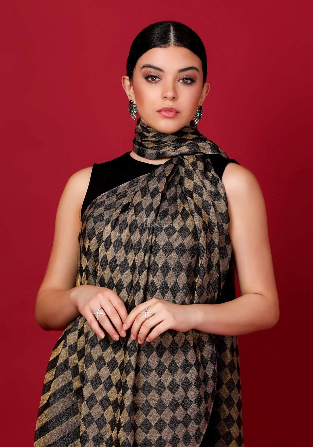Pashtush Womens Twilight Checkered Scarf, With Shimmery Zari Thread Weave, Black And Gold - Image 5