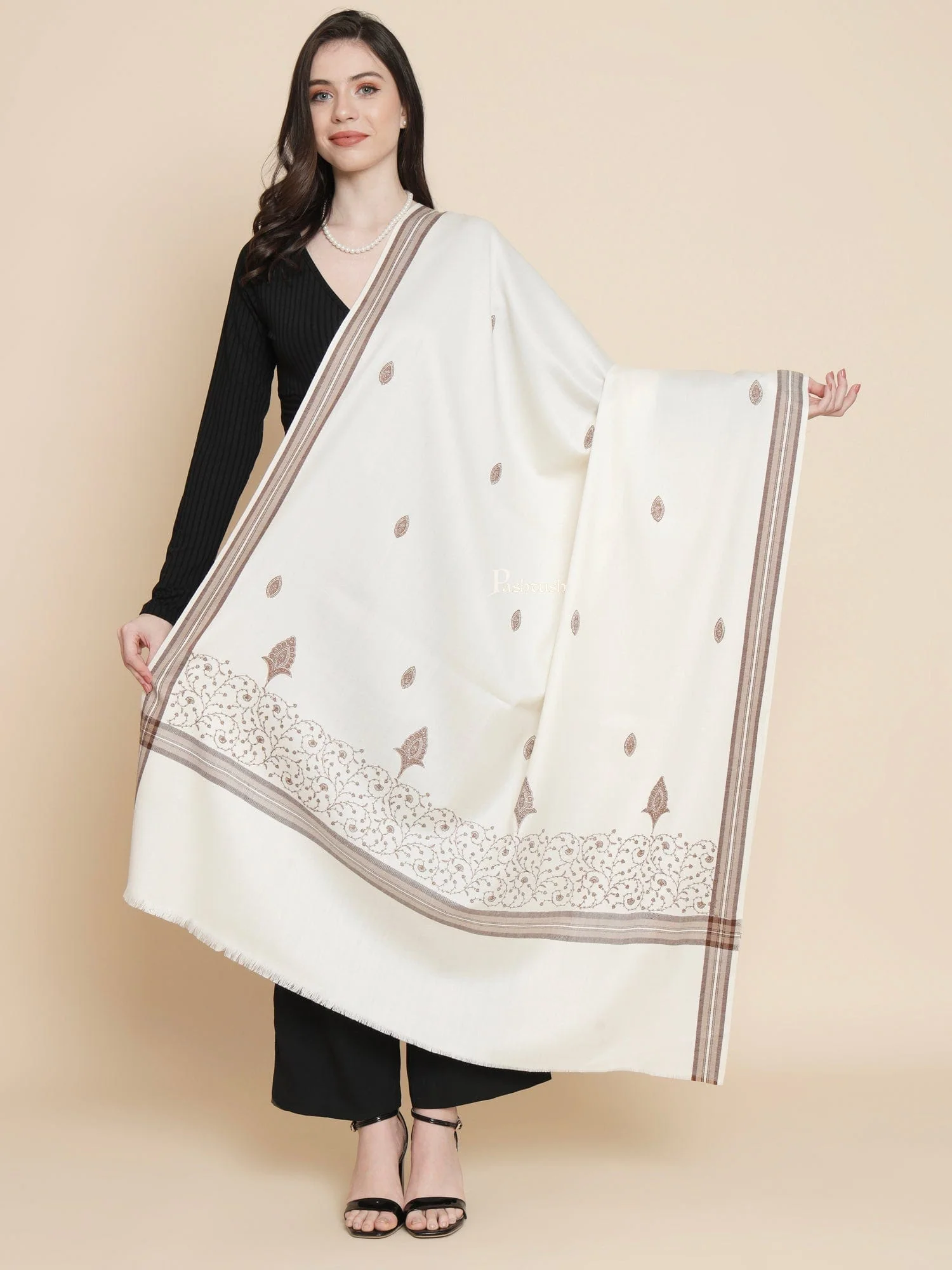 Pashtush Womens, Fine Wool, Bootey Kashmiri Embroidery, Ivory