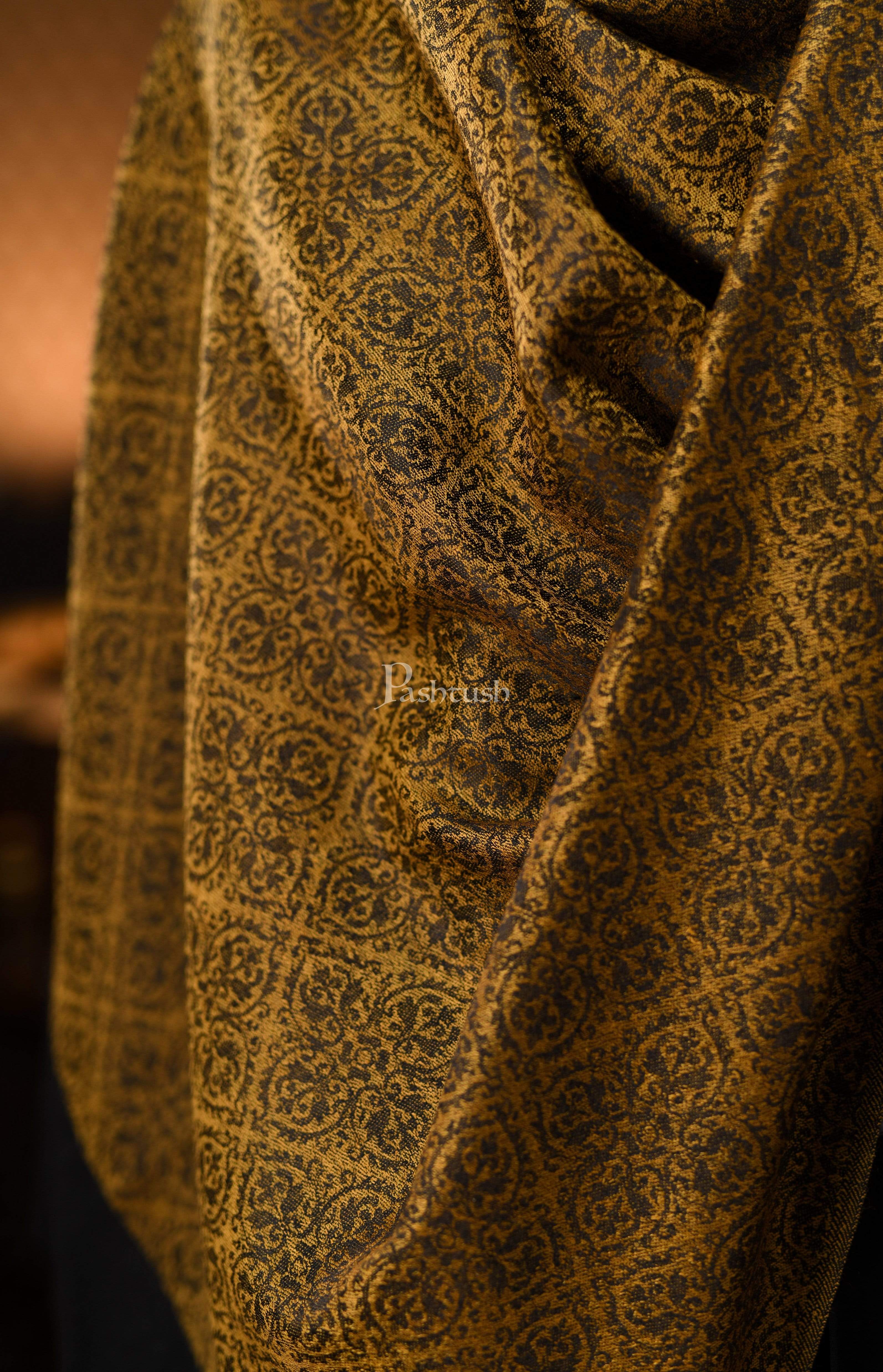 Pashtush Mens Woven Paisley, Extra Soft Fine Wool Stole - Image 2