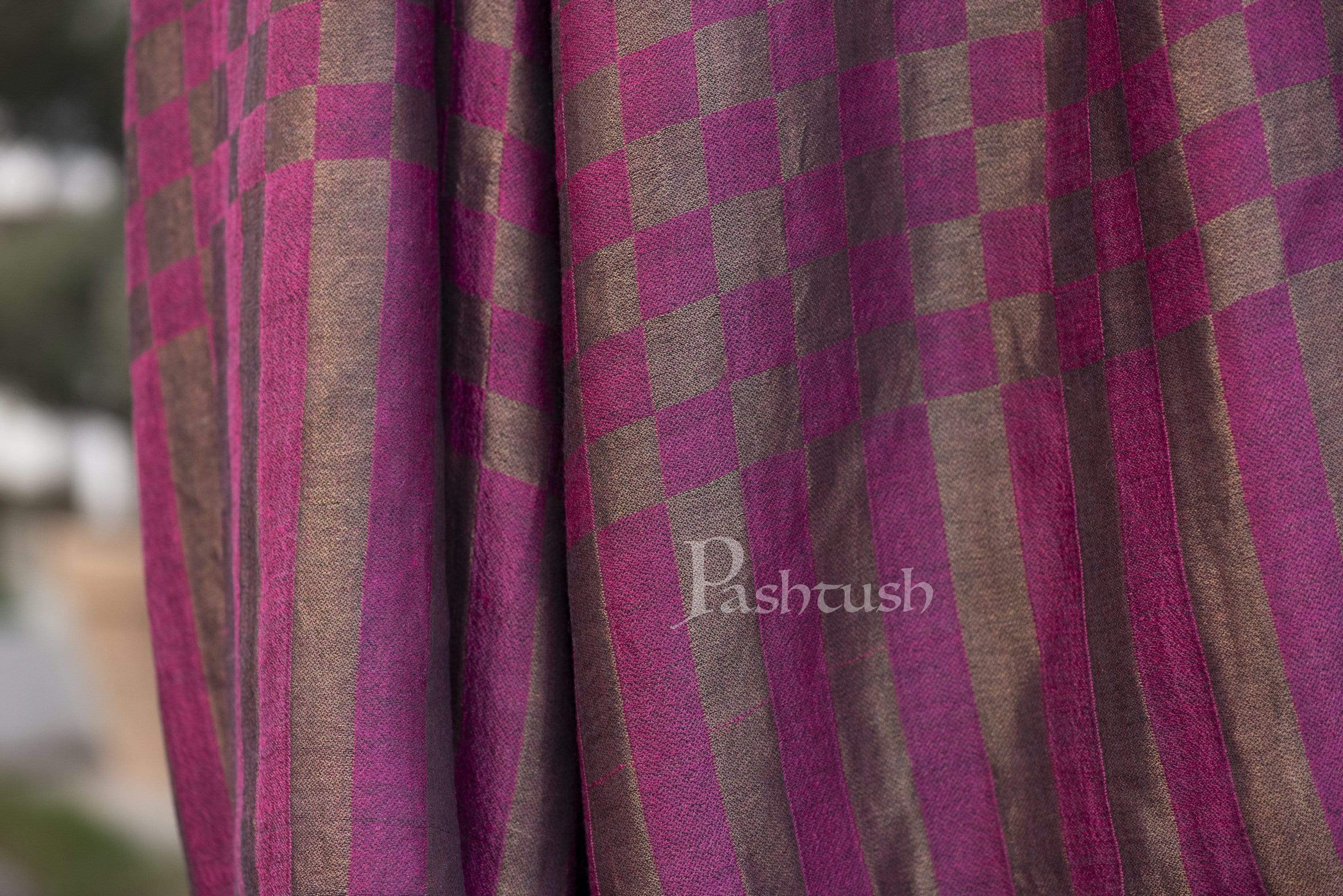 Pashtush Mens Twilight Collection, Checkered Metallic Thread Weave, Fine Wool - Image 2