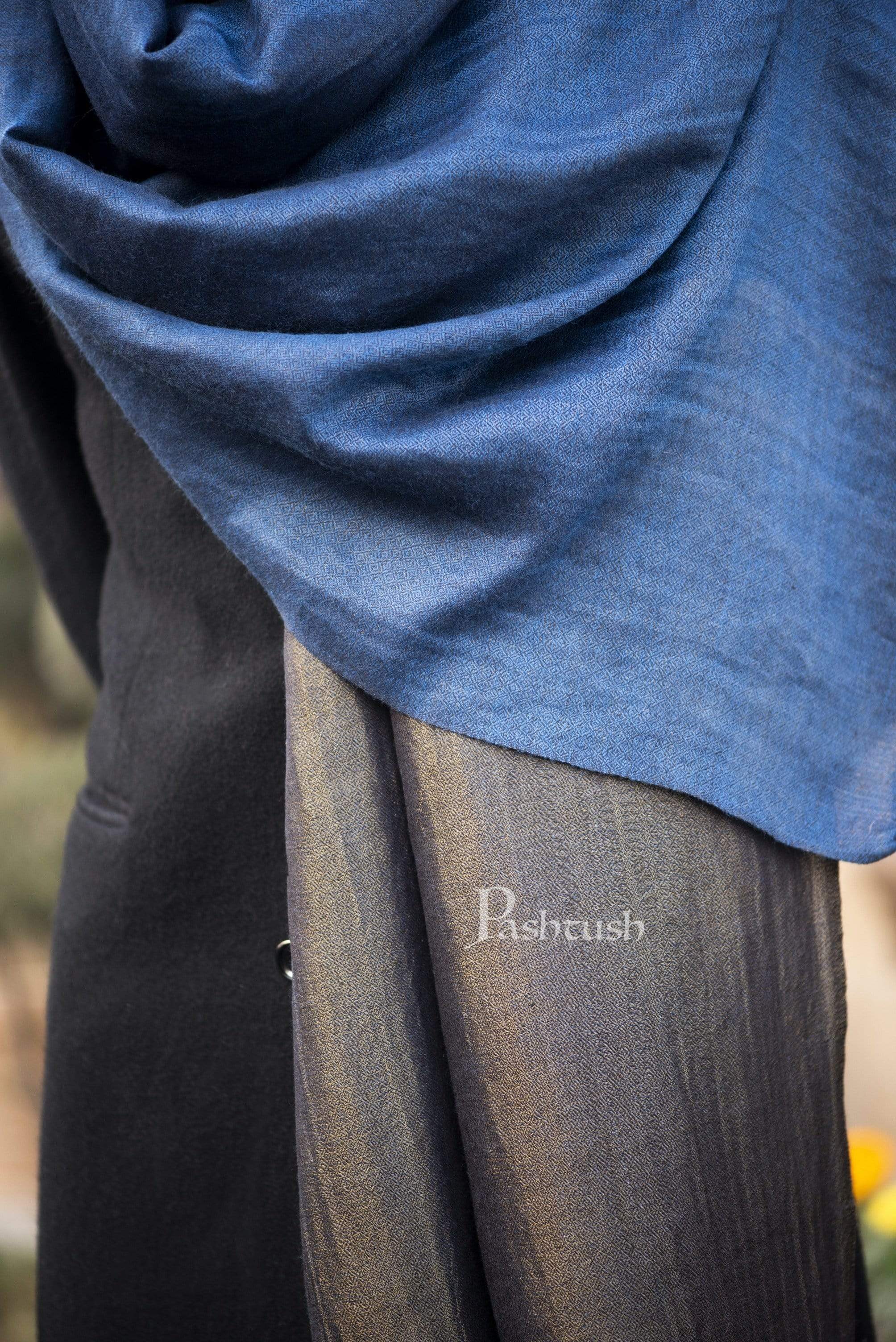 Pashtush Mens Twilight Collection, Reversible With Metallic Thread Weave, Fine Wool - Image 6